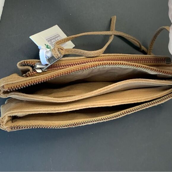 Yerse Suede and Canvas Zip Top Wallet Clutch NWT Flaw - Picture 5 of 6